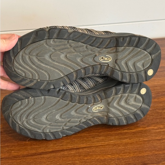 Chaco Size 7 Water Shoes Black Gray Outdoor Hiking River Lightweight Sport - Picture 8 of 9